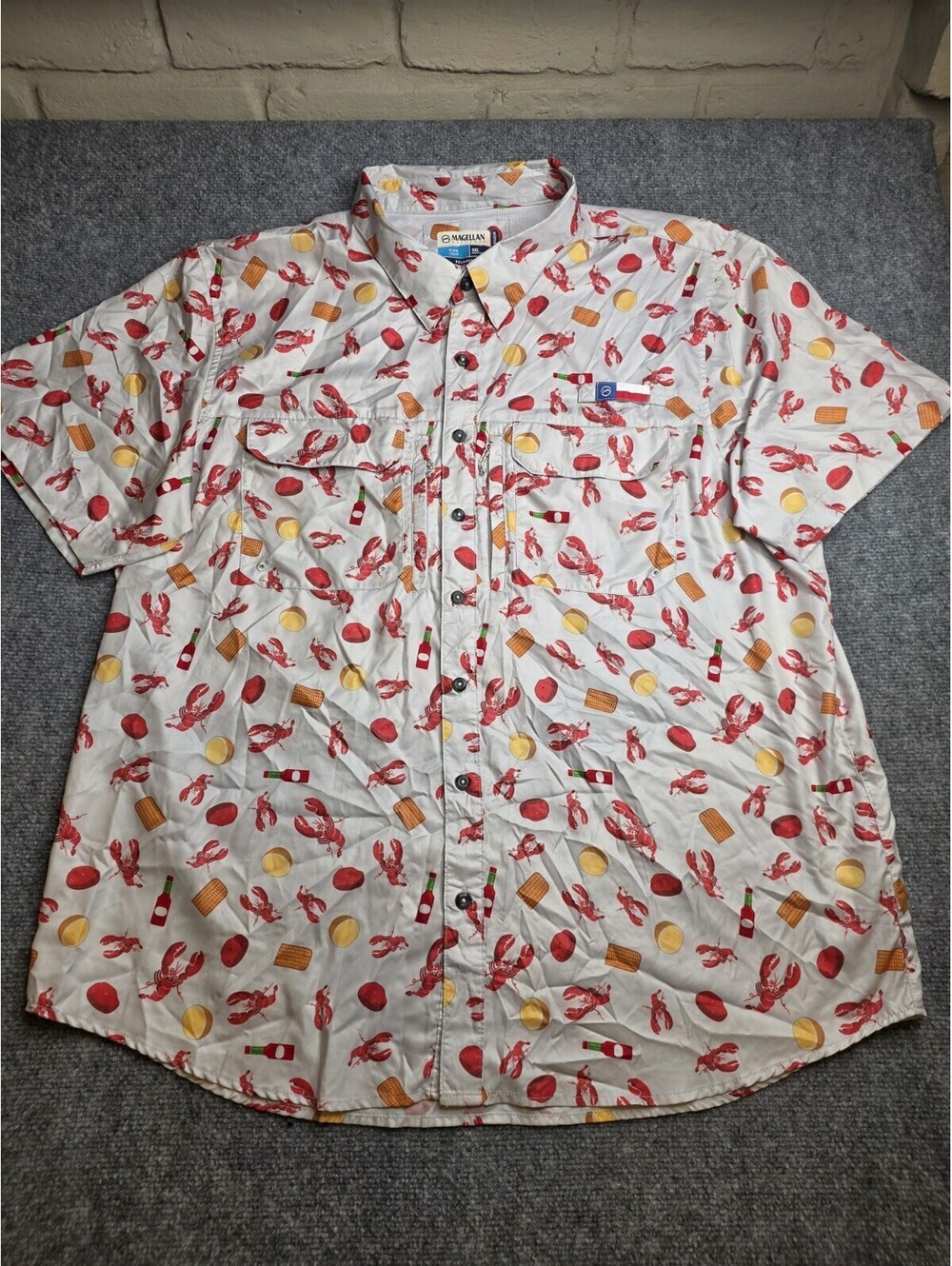 Magellan Outdoors Fish Gear Shirt Mens 2XL Crawfish Boil Moisture Wicking EUC